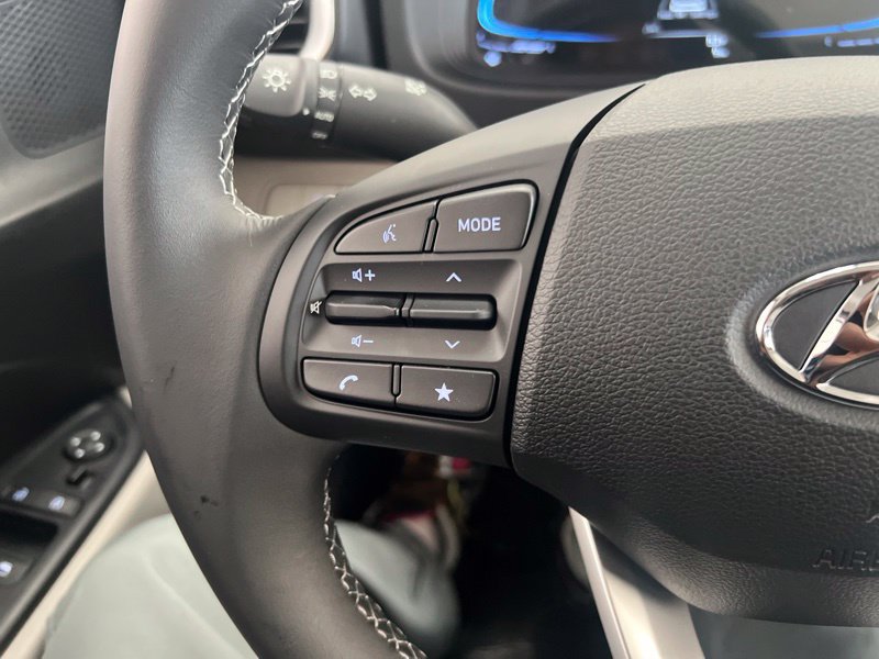 New 2026 Hyundai Venue SEL FWD image 21