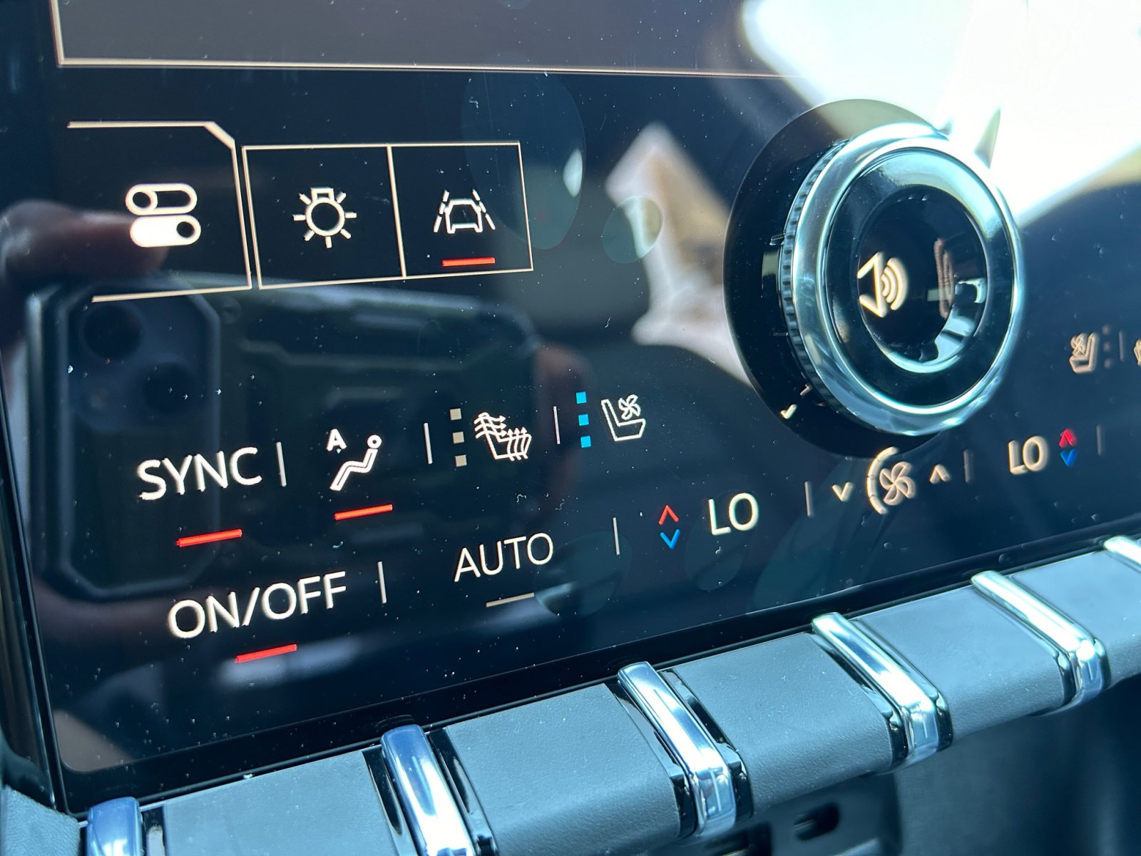 New 2026 GMC Terrain AT4 w/ Convenience Package III image 24