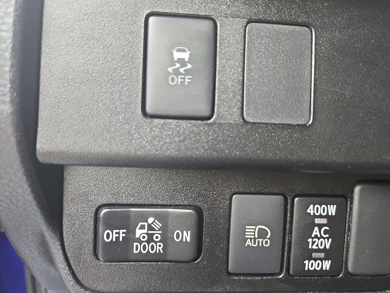 Used 2022 Toyota Tacoma TRD Sport w/ Technology Package RWD image 25