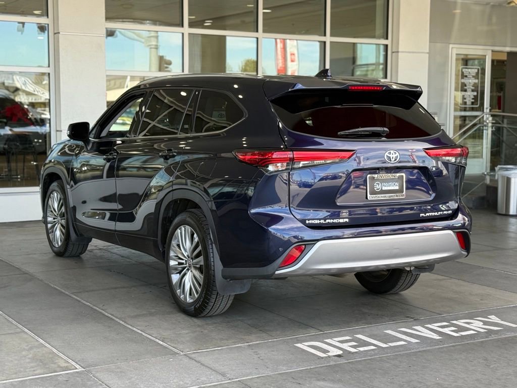 Used 2022 Toyota Highlander Platinum AWD/4WD image 9