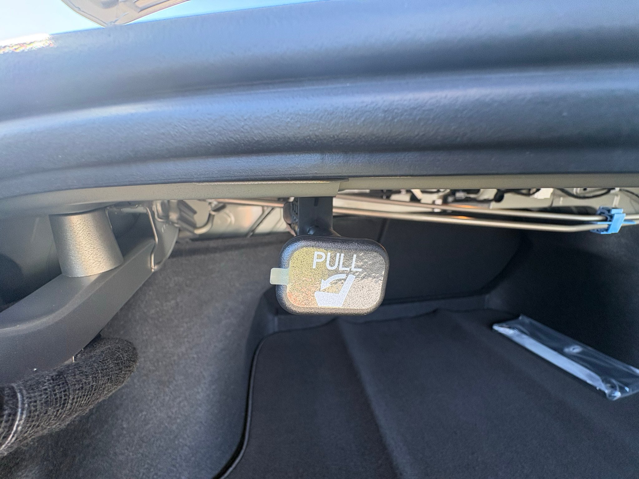 New 2027 Nissan Sentra SV w/ Floor Mat Package FWD image 24