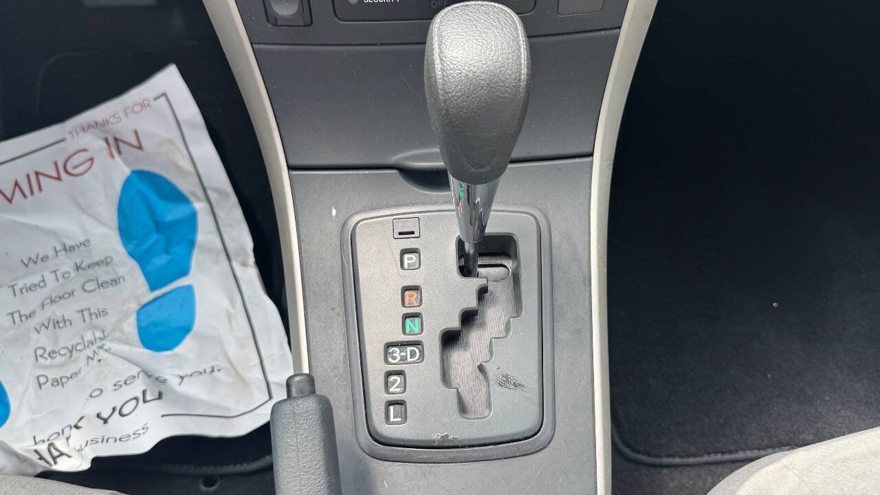 Used 2012 Toyota Corolla L image 12