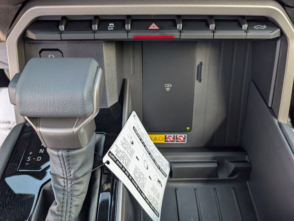 New 2026 Toyota Tundra Limited AWD/4WD image 18