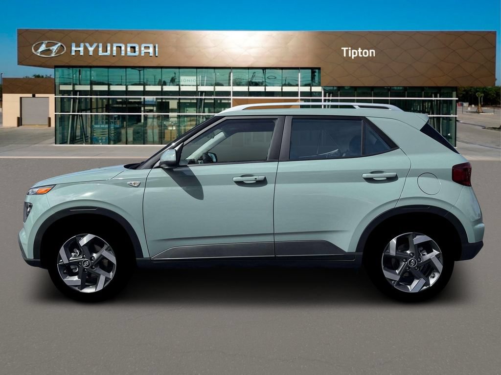 New 2026 Hyundai Venue SEL FWD image 3