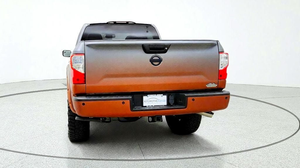 Used 2019 Nissan Titan SV w/ SV Convenience Package AWD/4WD image 6