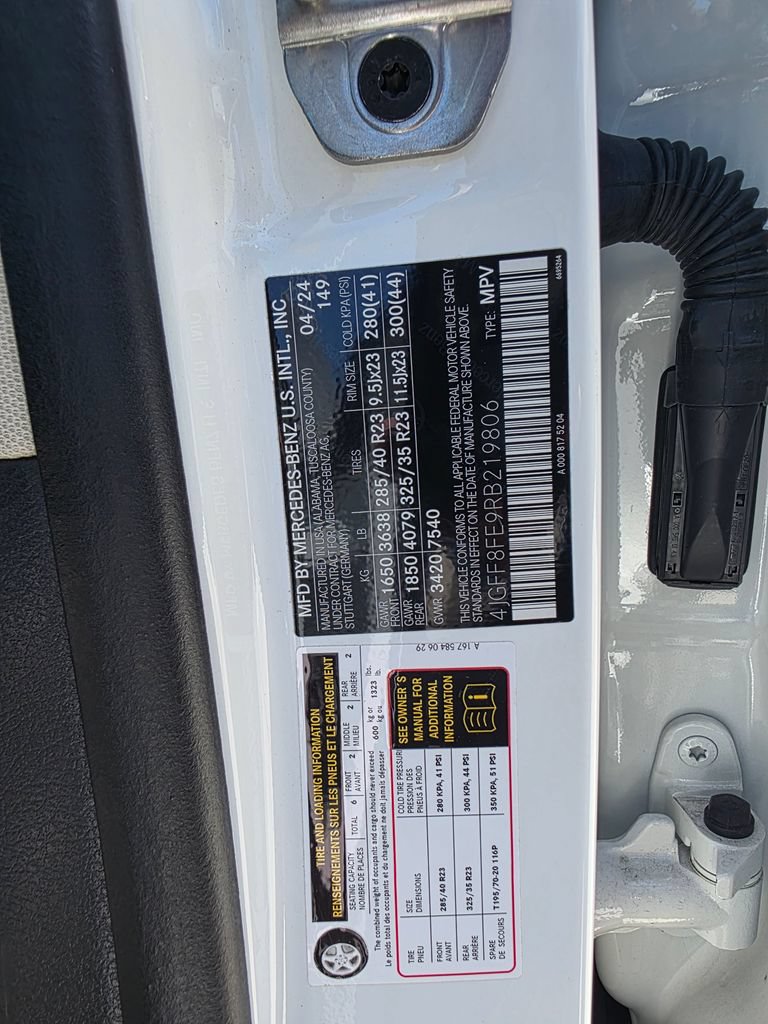 Certified 2024 Mercedes-Benz GLS 580 4MATIC image 9