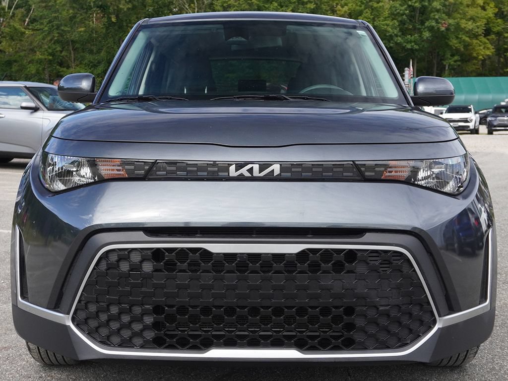 Used 2025 Kia Soul LX w/ LX Technology Package FWD image 6