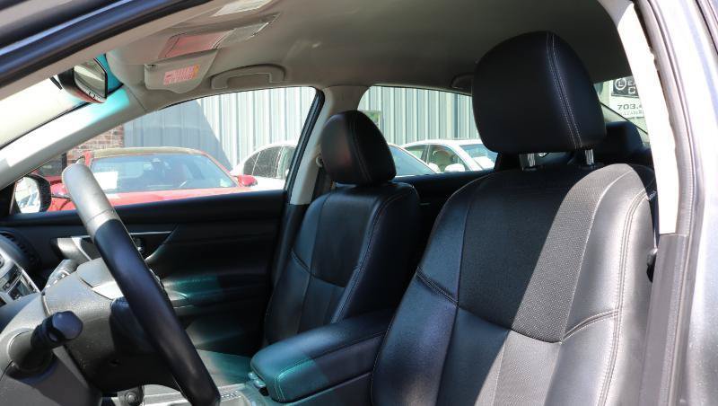 Used 2018 Nissan Altima 2.5 SL FWD image 8