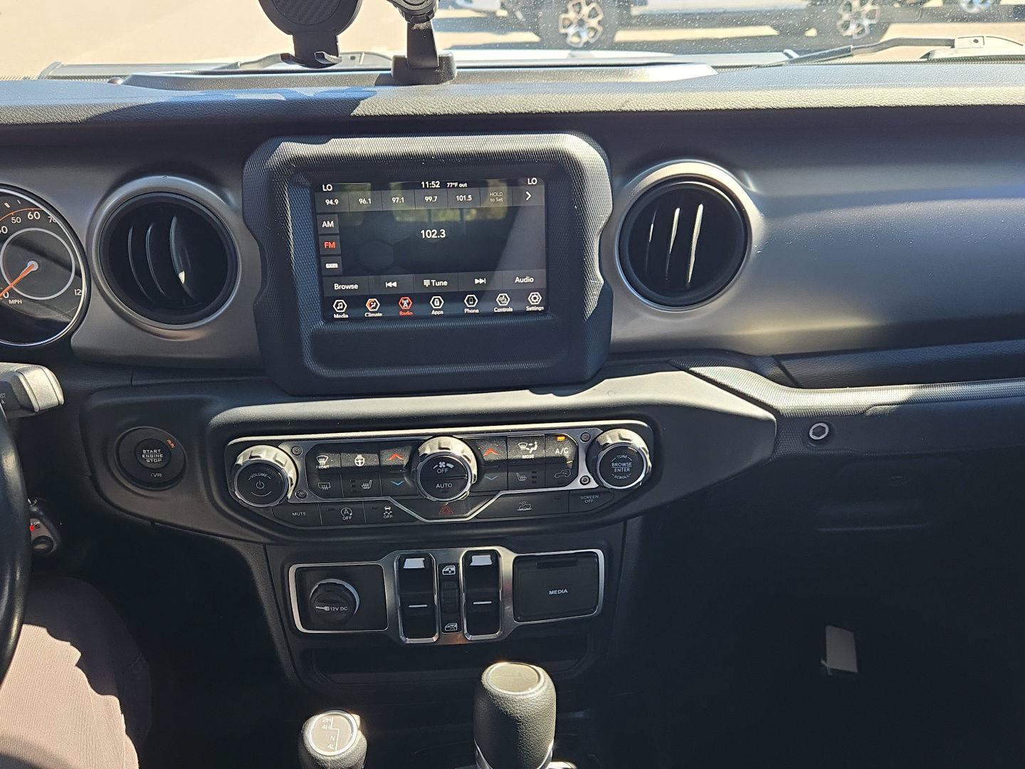 Used 2020 Jeep Gladiator Sport w/ Quick Order Package 24S AWD/4WD image 20
