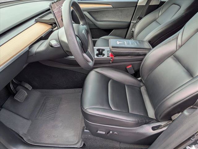 Used 2024 Tesla Model Y Long Range AWD/4WD image 16