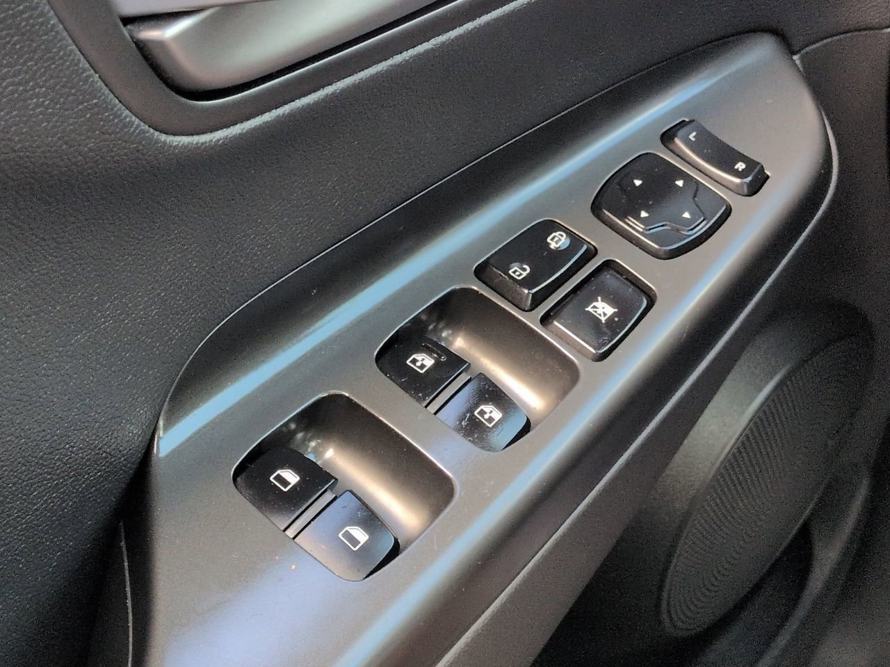 Used 2020 Hyundai Kona Ultimate image 23