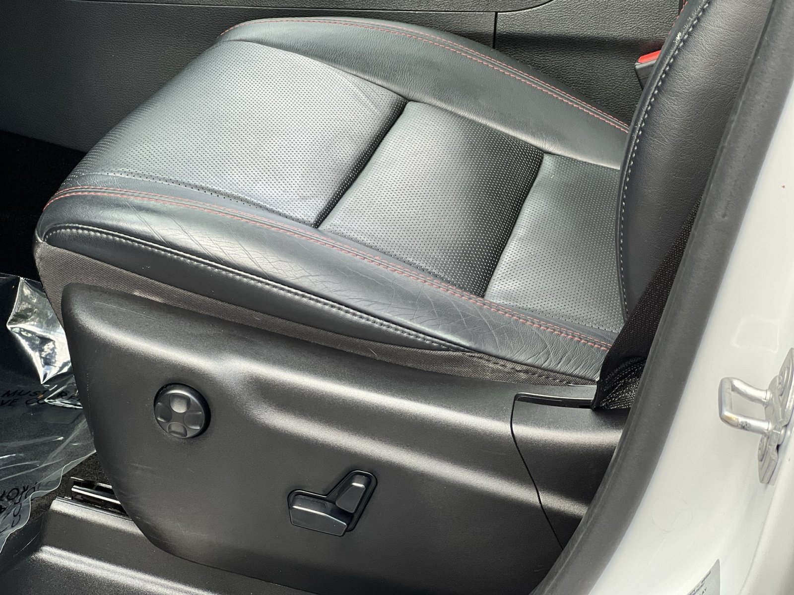 Used 2015 Dodge Durango R/T w/ Premium Nappa Leather Group AWD/4WD image 19