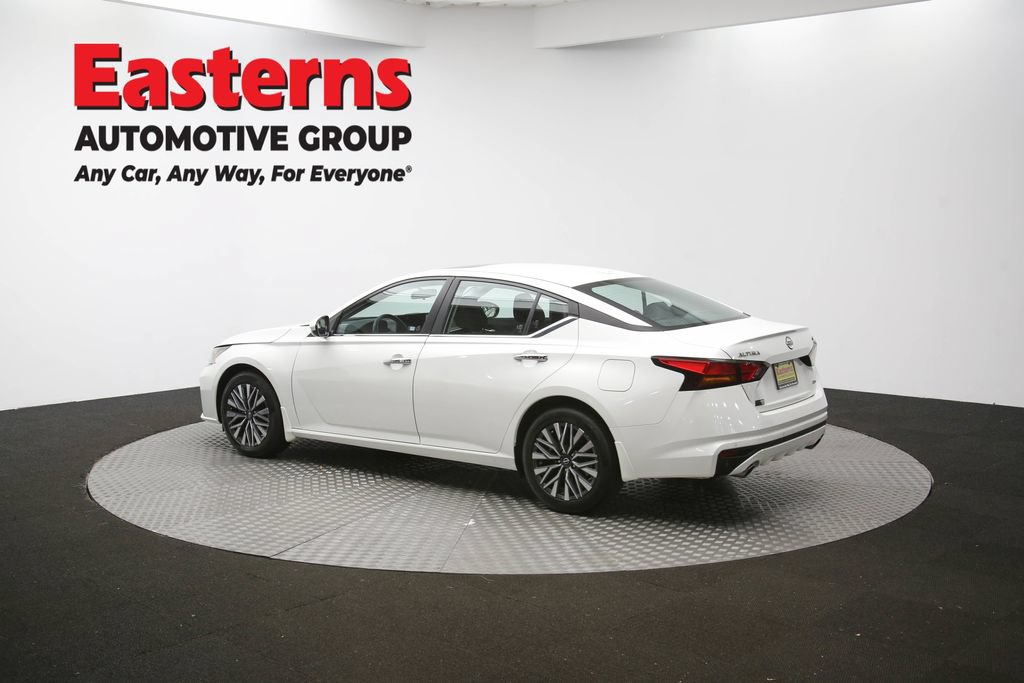 Used 2024 Nissan Altima 2.5 SV w/ SV Premium Package AWD/4WD image 65