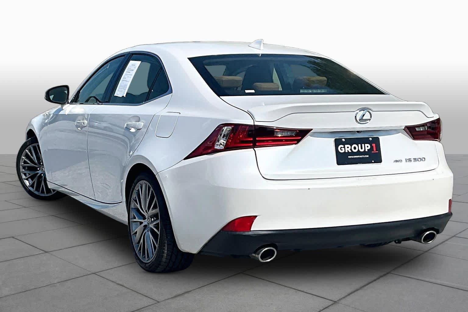 Used 2016 Lexus IS 300 AWD w/ Navigation System Package image 12