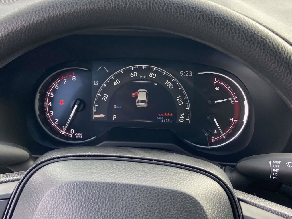 Used 2025 Toyota RAV4 LE FWD image 38