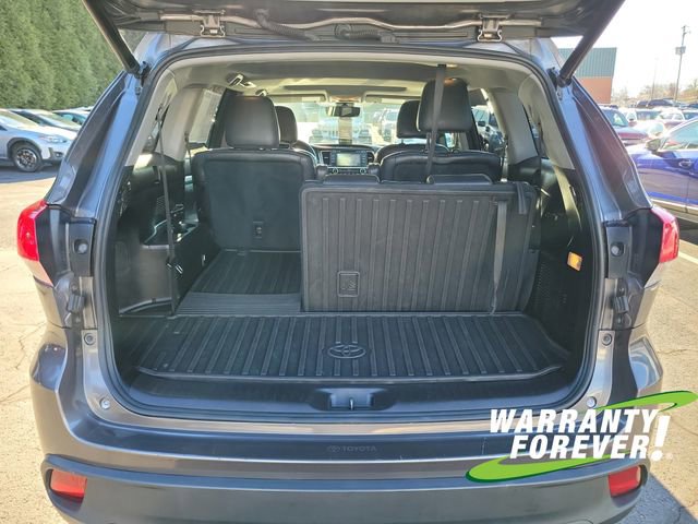 Used 2017 Toyota Highlander XLE image 18