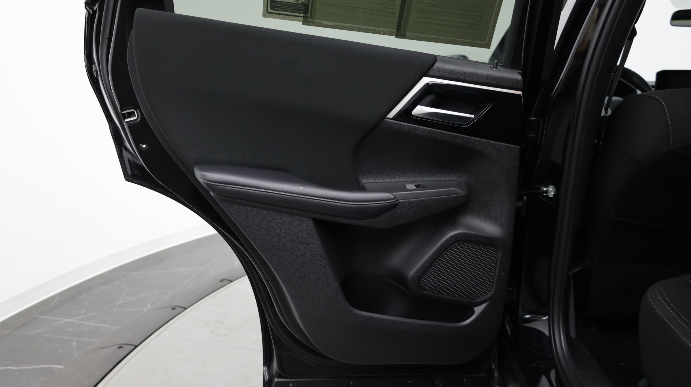 Used 2024 Mitsubishi Outlander ES FWD image 29