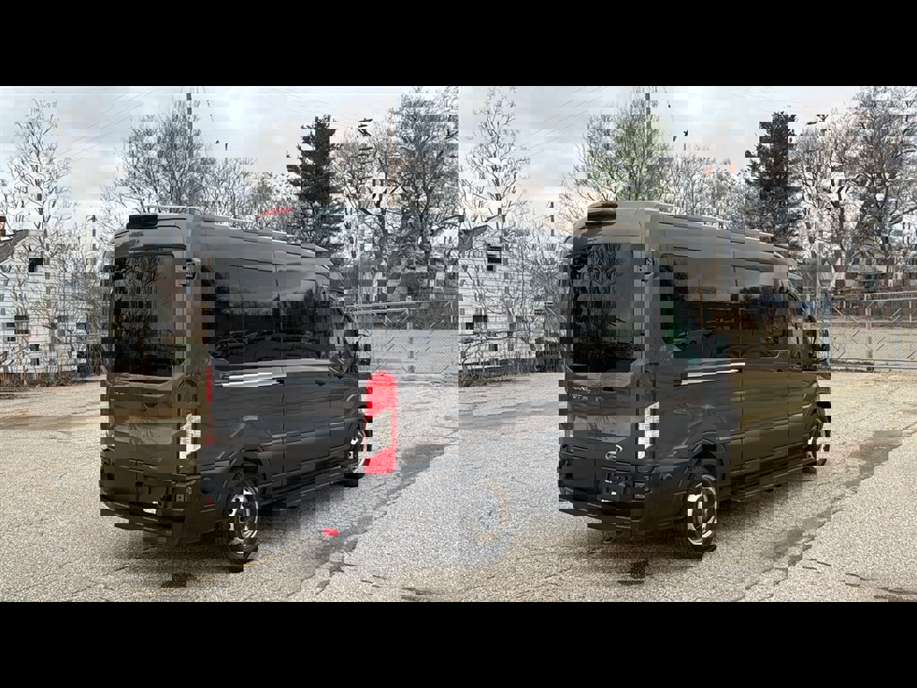 Used 2019 Ford Transit 350 XL image 5