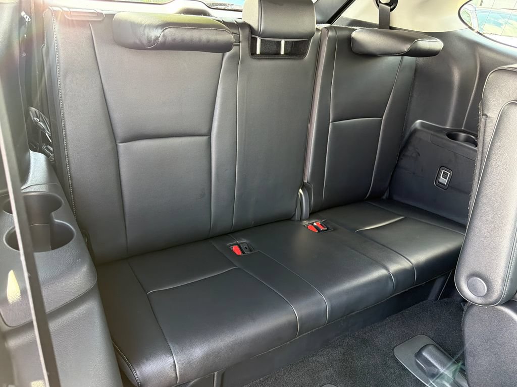 Used 2024 Toyota Highlander Limited AWD/4WD image 15