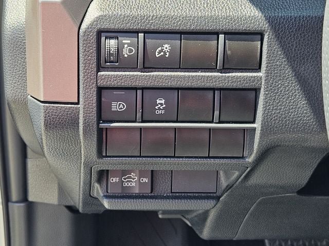 Used 2024 Toyota Tacoma TRD Off-Road AWD/4WD image 20