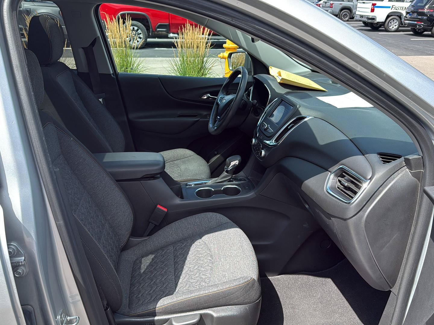 Used 2022 Chevrolet Equinox LT AWD/4WD image 12
