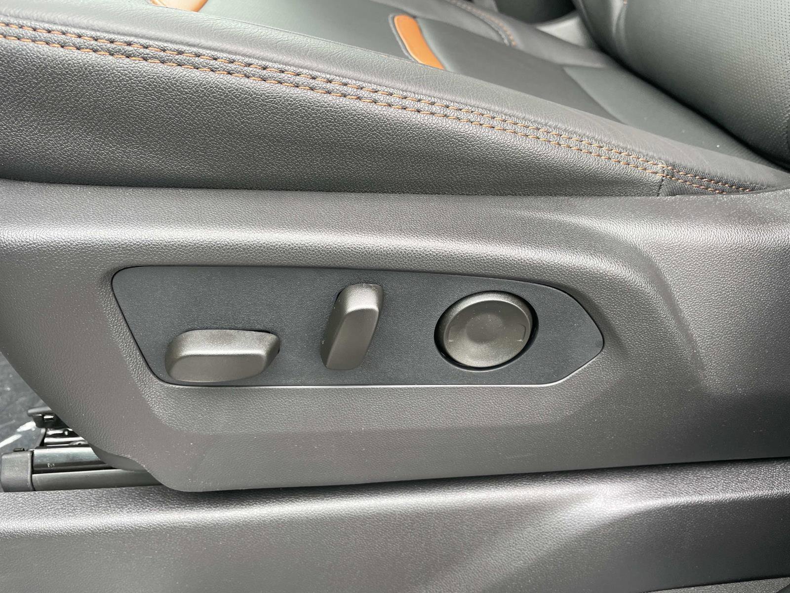 New 2026 GMC Sierra 2500 AT4 w/ AT4 Premium Plus Package image 21