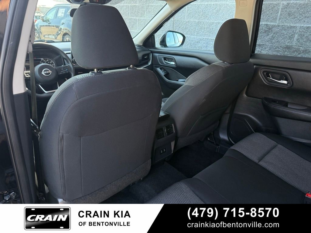 Used 2024 Nissan Rogue SV AWD/4WD image 27
