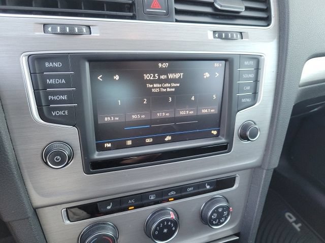 Used 2017 Volkswagen Golf Wolfsburg Edition FWD image 19