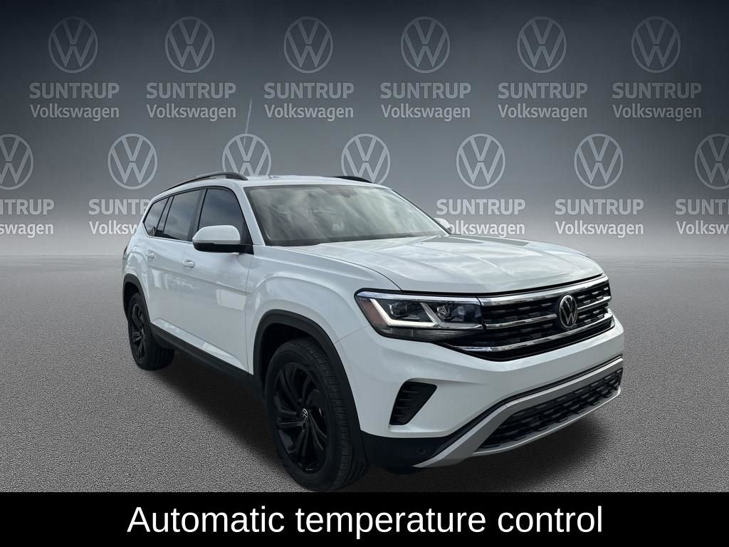 Used 2023 Volkswagen Atlas SE w/ Black Wheel Package image 10