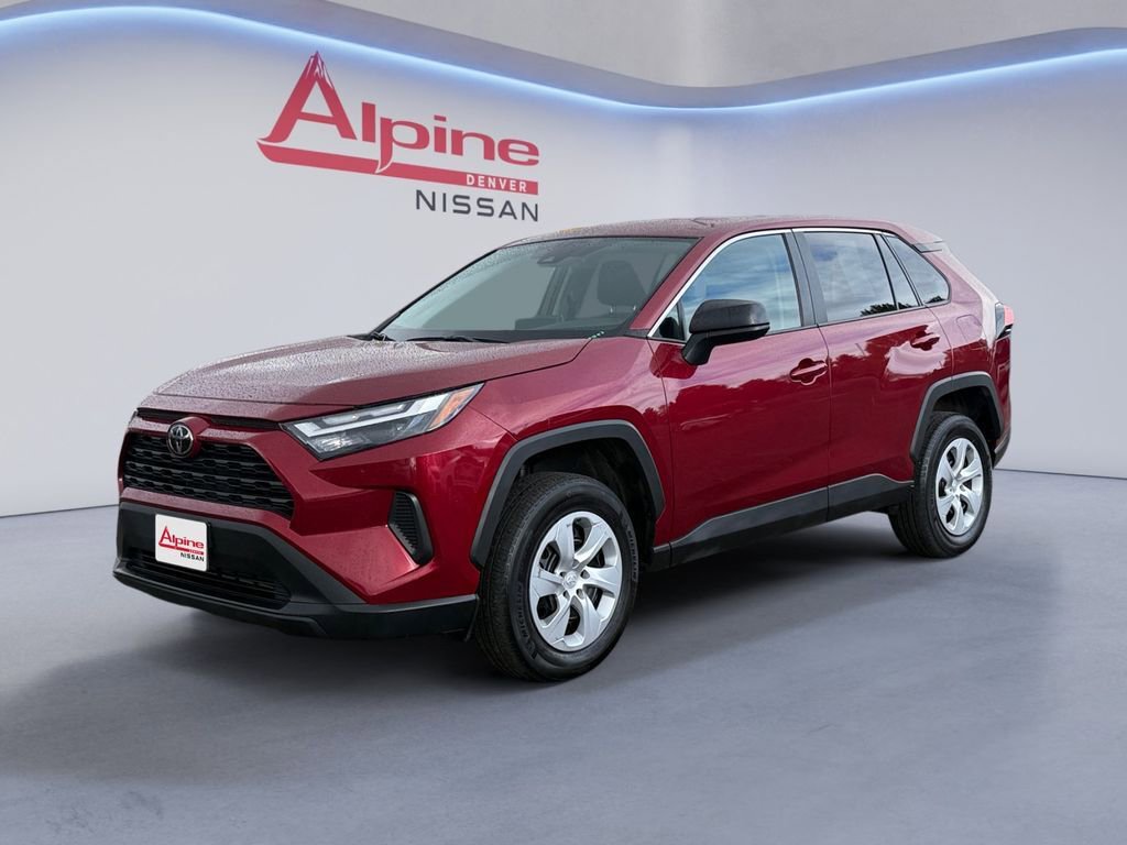Used 2025 Toyota RAV4 LE AWD/4WD image 1