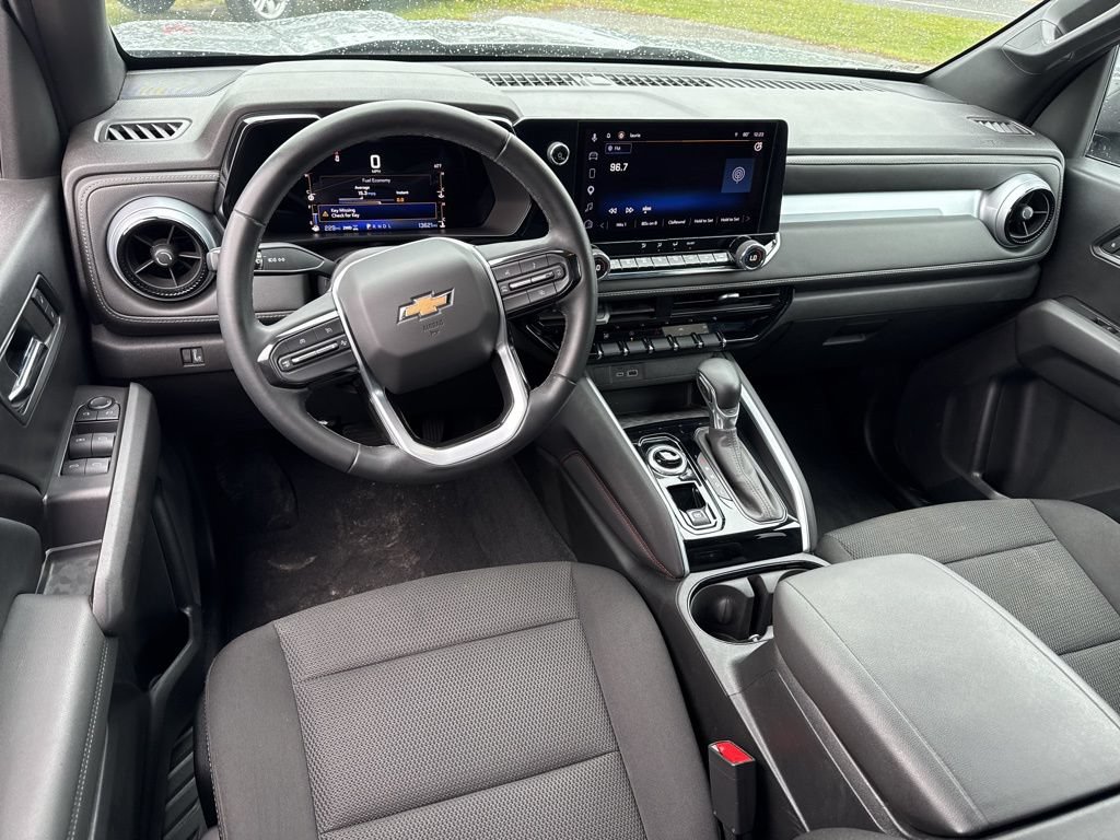 Used 2023 Chevrolet Colorado LT w/ LT Convenience Package AWD/4WD image 6