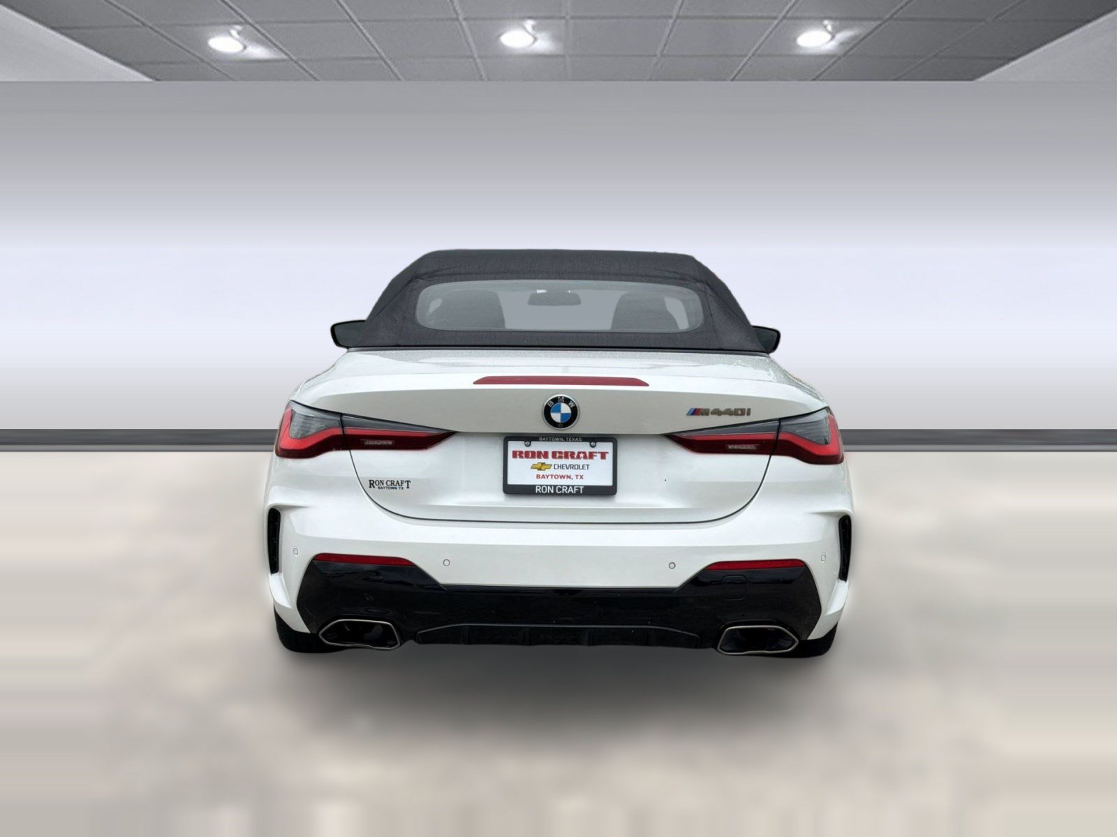 Used 2022 BMW M440i Convertible RWD image 10