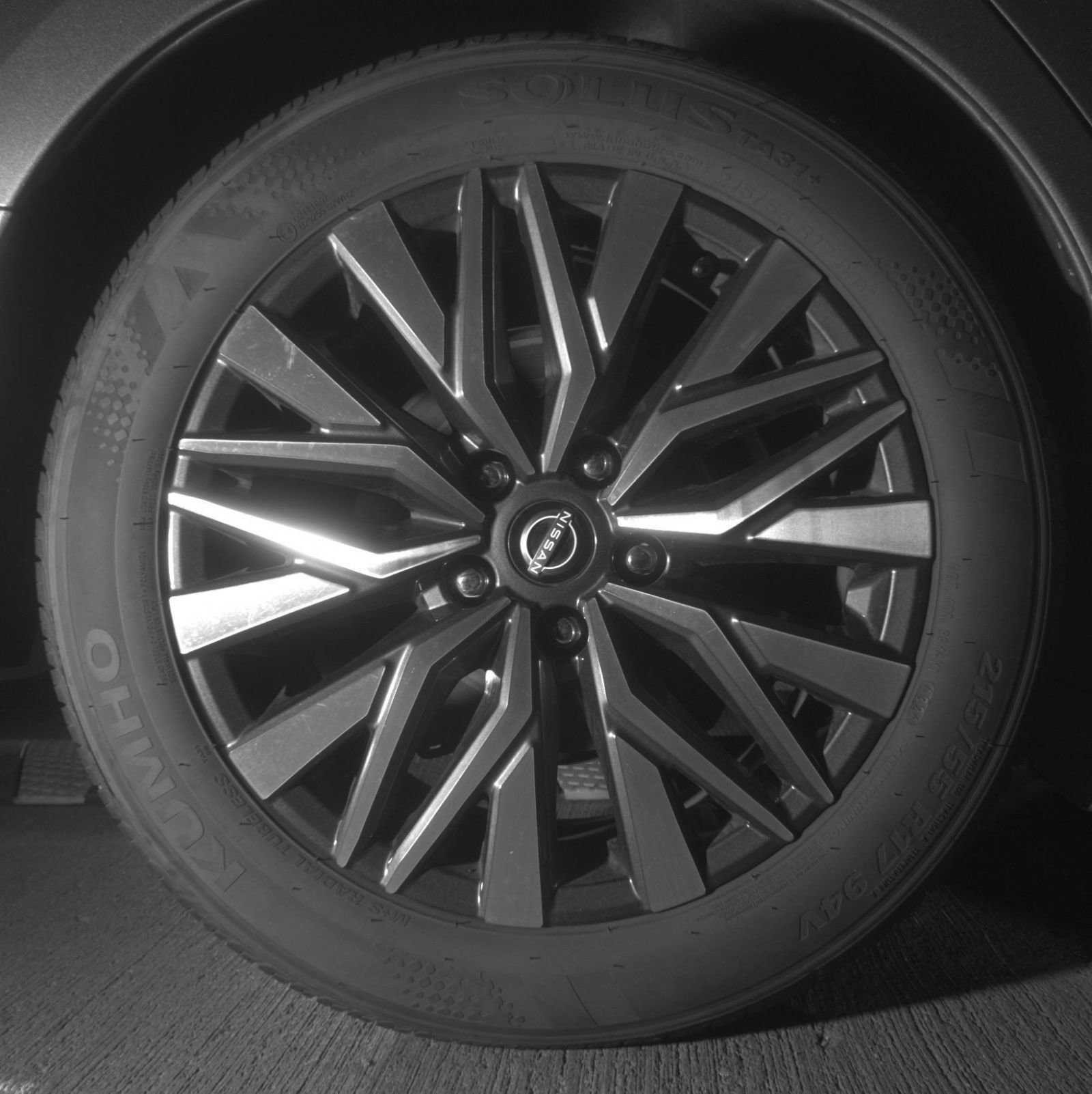 Used 2025 Nissan Altima 2.5 SV FWD image 18