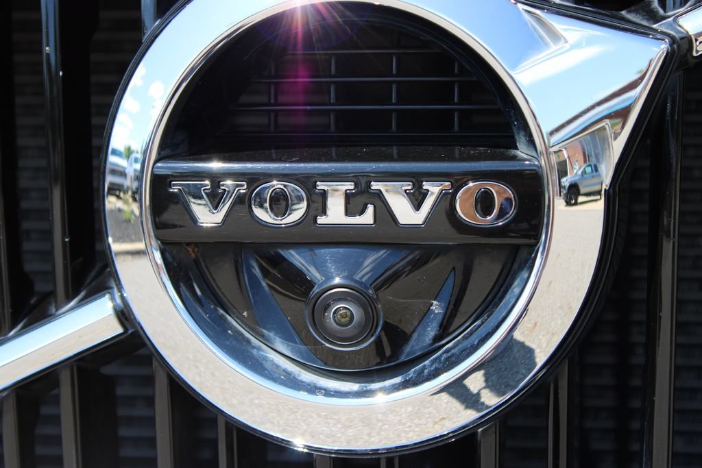 Used 2019 Volvo XC90 T6 Momentum w/ Advanced Package AWD/4WD image 4