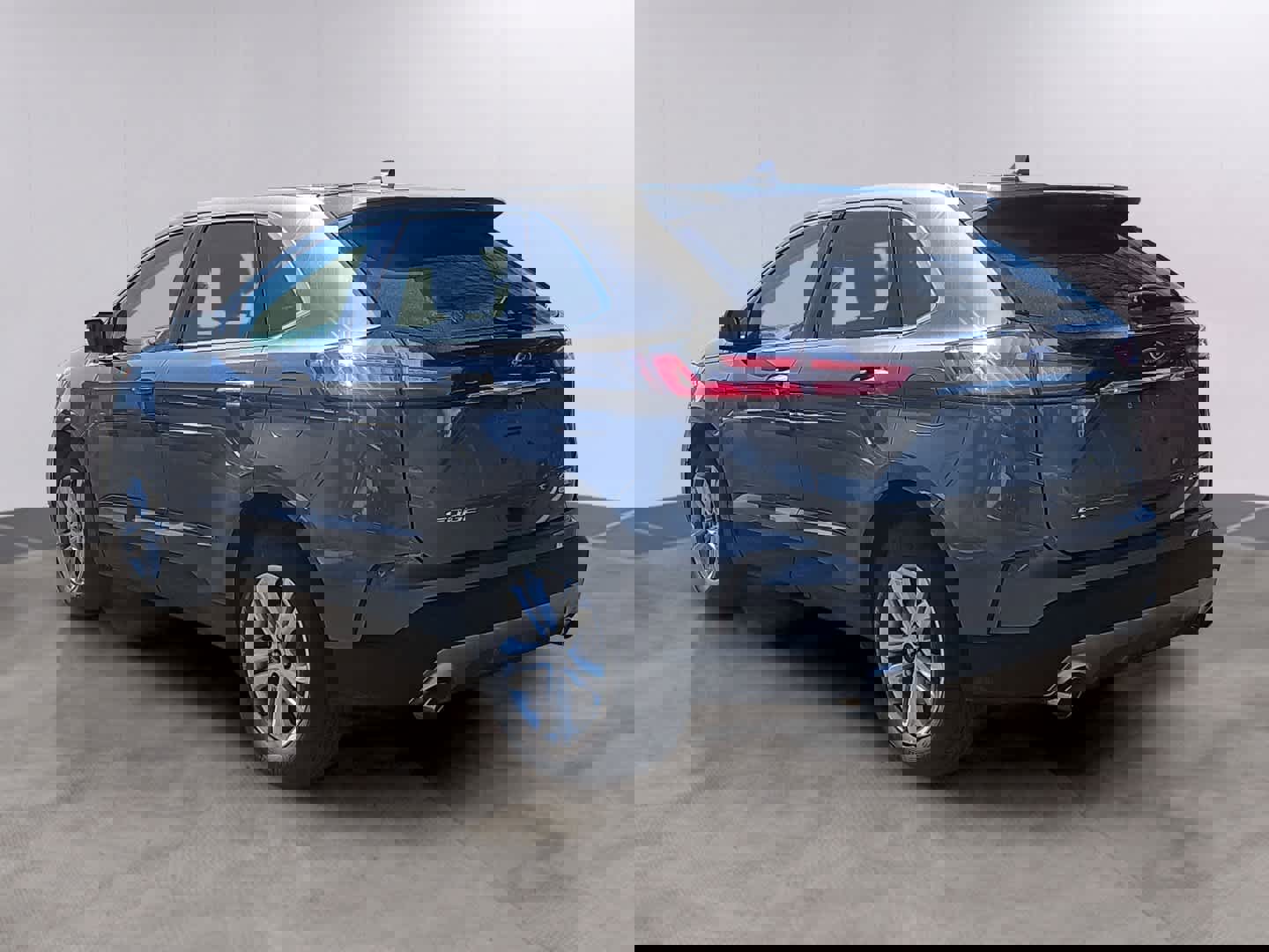 Used 2020 Ford Edge SEL w/ Convenience Package image 5