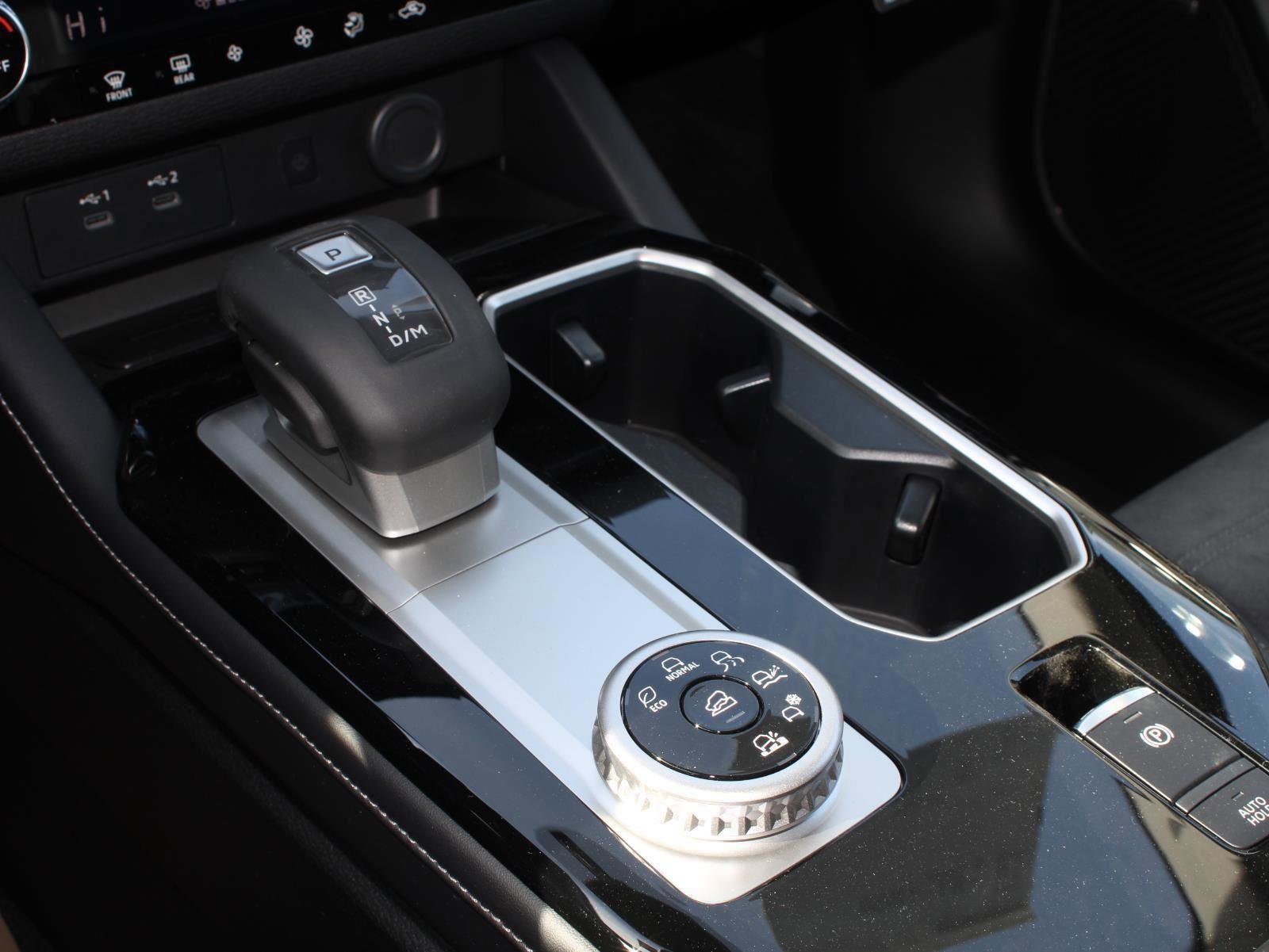 New 2026 Mitsubishi Outlander SE image 15