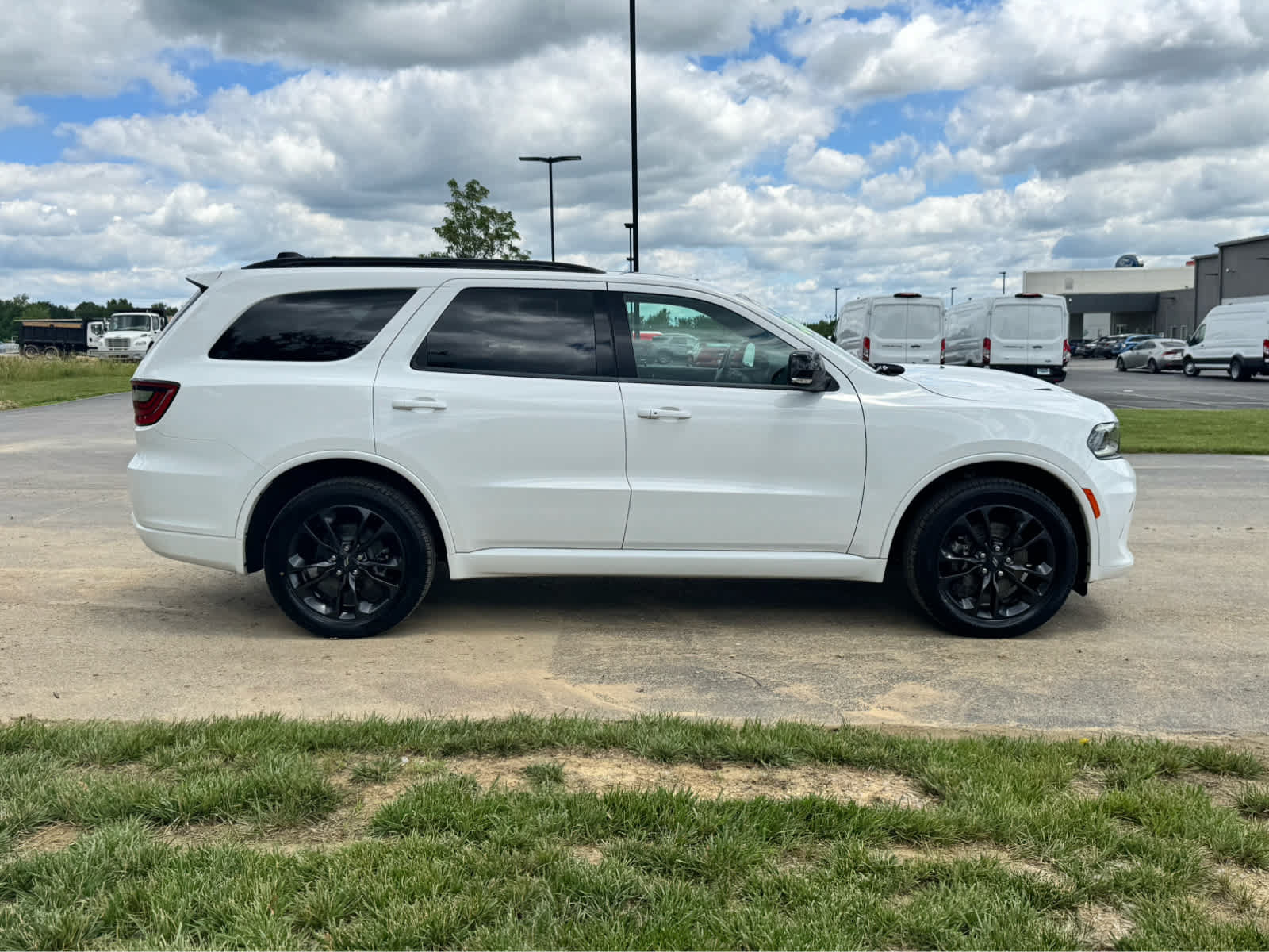 Used 2023 Dodge Durango GT AWD/4WD image 9