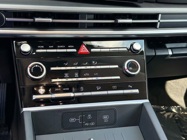 Used 2026 Hyundai Santa Fe SE image 15