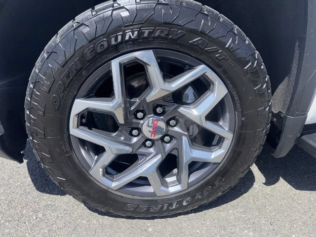 Used 2022 GMC Sierra 1500 SLT w/ SLT Convenience Package AWD/4WD image 10
