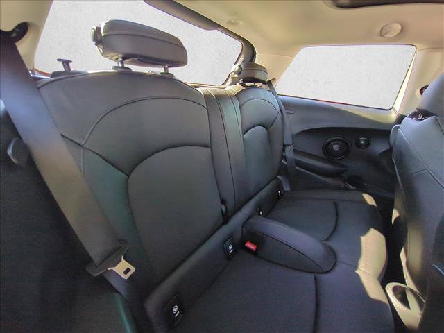 Used 2024 MINI Cooper SE FWD image 19