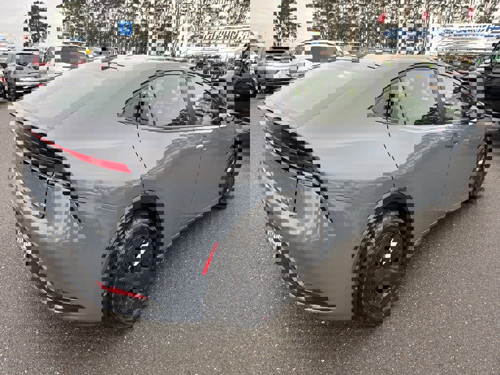 Used 2024 Toyota Prius LE image 6