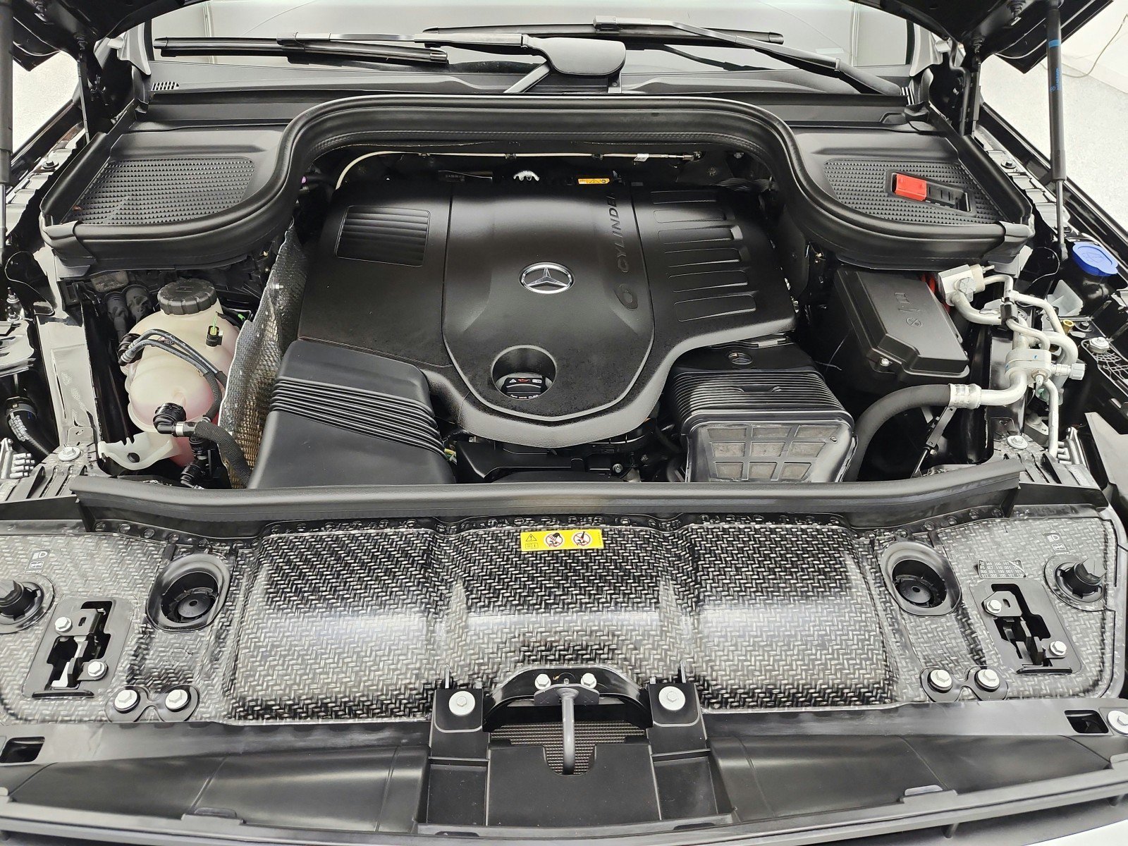 Certified 2026 Mercedes-Benz GLS 450 4MATIC image 17