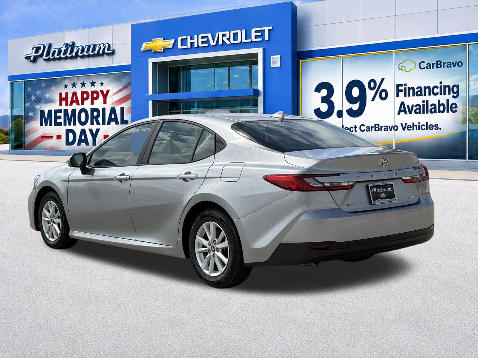 Used 2025 Toyota Camry LE FWD image 5