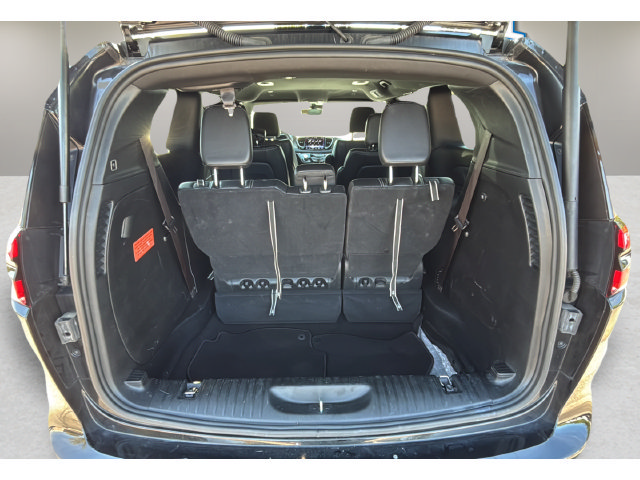 Used 2025 Chrysler Pacifica Select FWD image 32