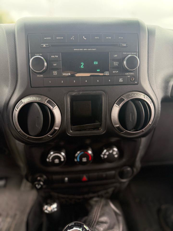 Used 2012 Jeep Wrangler Sport AWD/4WD image 12