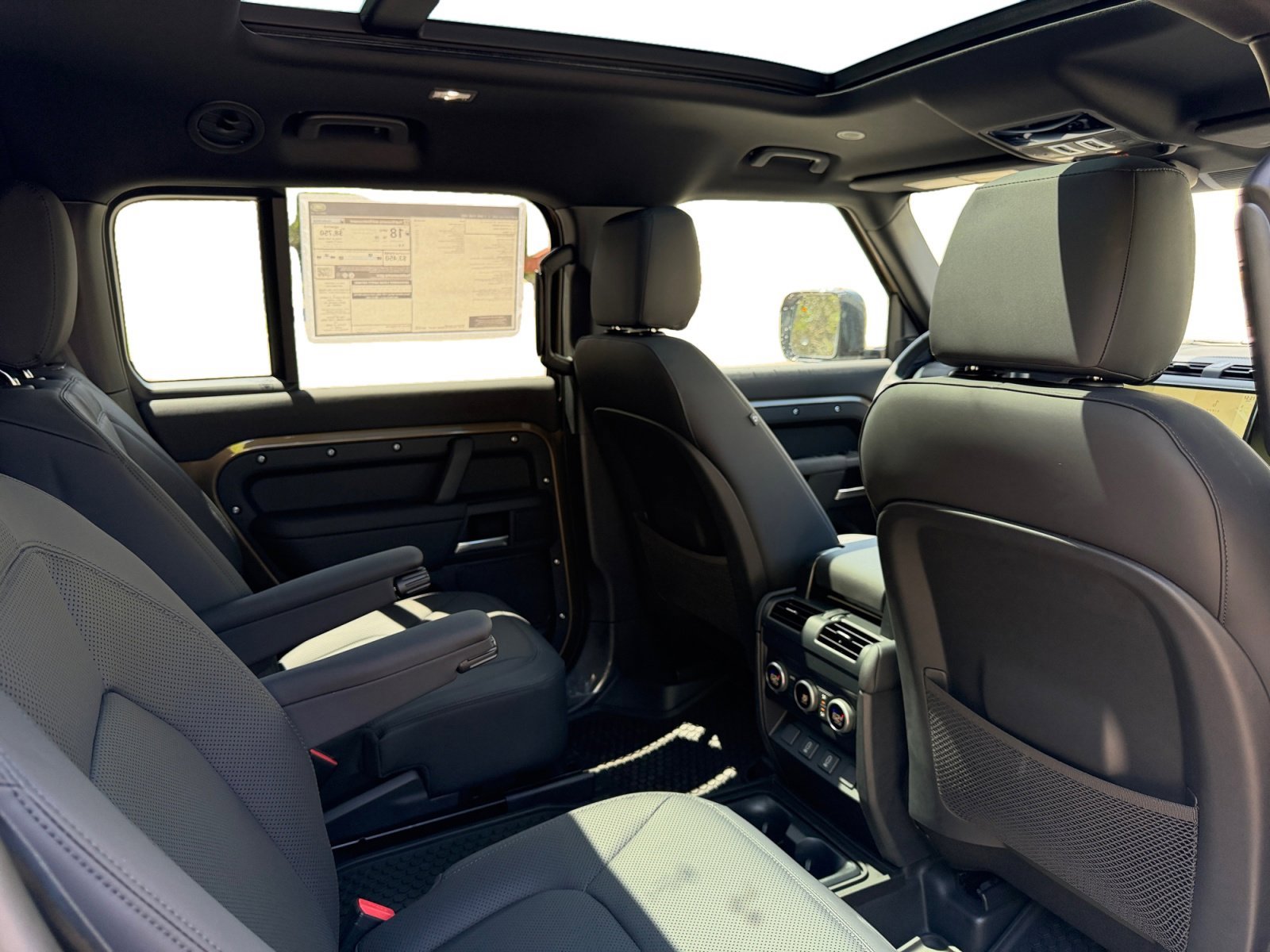 New 2026 Land Rover Defender 130 X-Dynamic SE AWD/4WD image 20