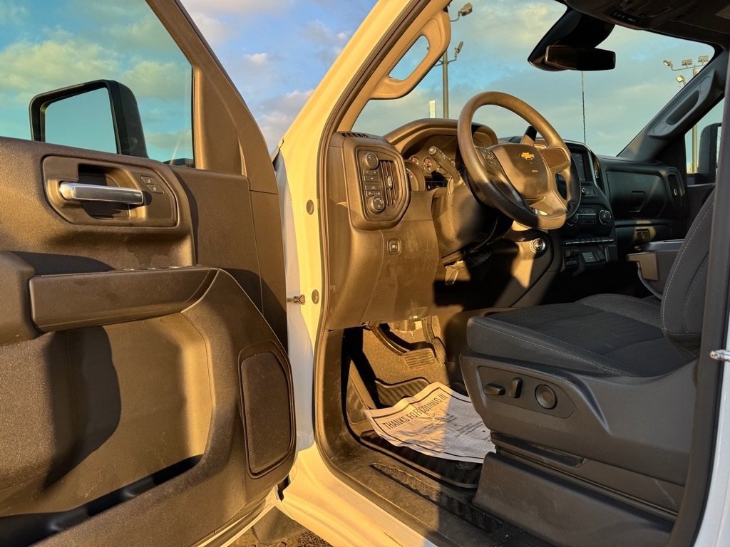 Used 2025 Chevrolet Silverado 2500 Custom w/ Custom Convenience Package image 14