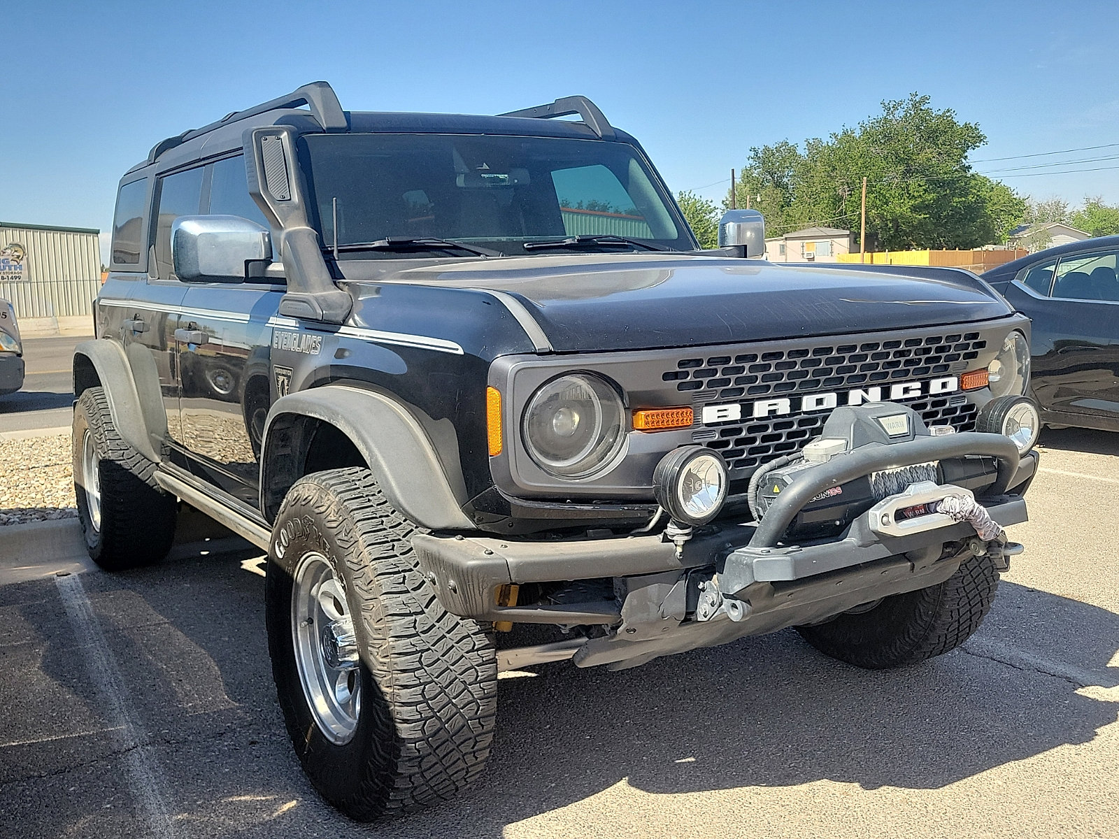 Used 2023 Ford Bronco Everglades AWD/4WD image 4