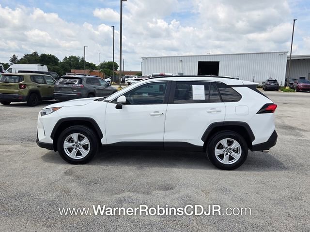 Used 2019 Toyota RAV4 XLE FWD image 4