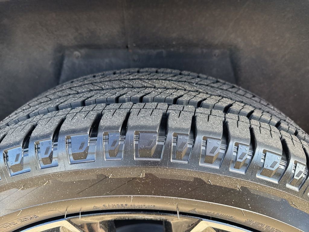 Used 2024 GMC Sierra EV Denali image 36